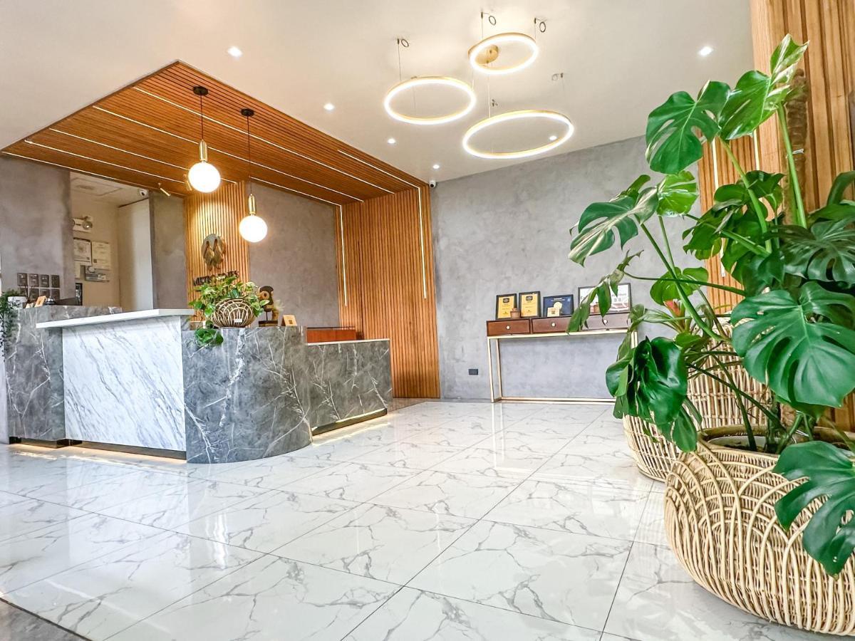 Metro Pines Inn Baguio City ภายนอก รูปภาพ